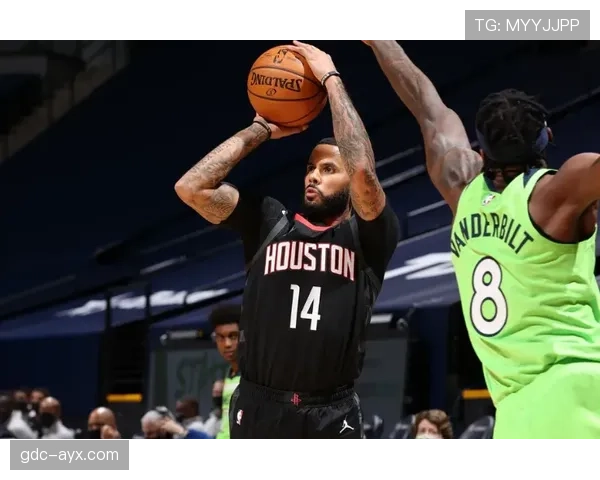 勒沃库森更衣室氛围焕然一新，新星老将携手共铸辉煌赛季