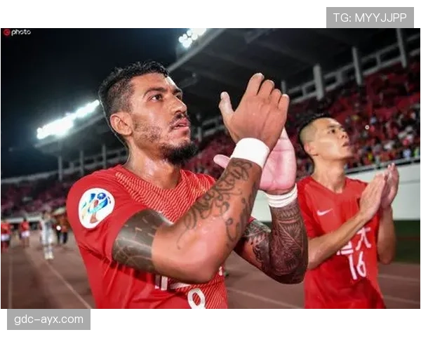 亨克逼抢体系再发威，全队高压反抢闪耀赛场